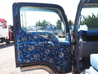 三菱ふそうキャンターアルミブロック小型（2t・3t）[写真32]