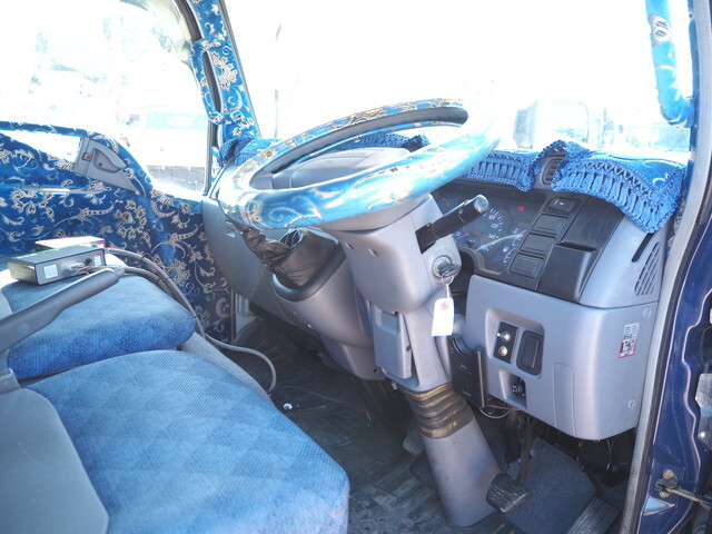 三菱ふそうキャンターアルミブロック小型（2t・3t）[写真34]