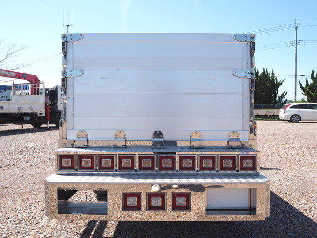 三菱ふそうキャンターアルミブロック小型（2t・3t）[写真04]