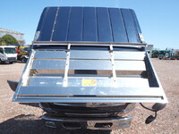 三菱ふそうキャンターアルミブロック小型（2t・3t）[写真08]