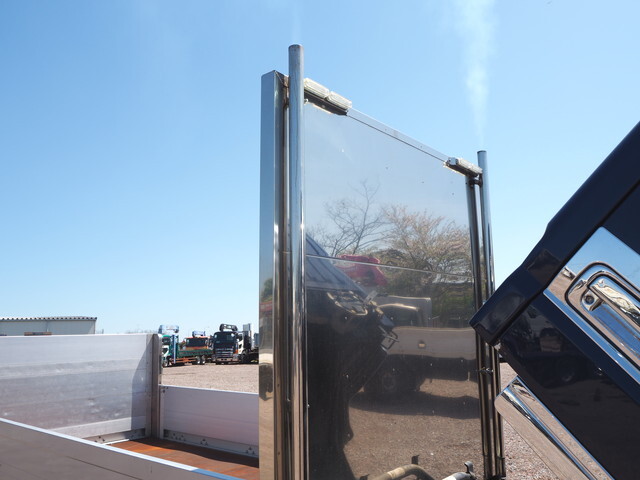 三菱ふそうキャンターアルミブロック小型（2t・3t）[写真08]