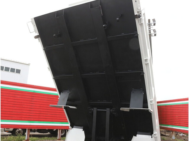 いすゞエルフダンプ小型（2t・3t）[写真17]