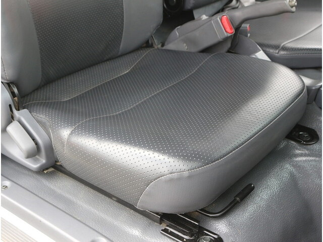 いすゞエルフダンプ小型（2t・3t）[写真21]