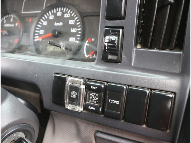 いすゞエルフダンプ小型（2t・3t）[写真28]