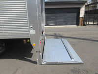 トヨタトヨエースアルミバン小型（2t・3t）[写真12]