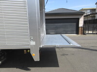 トヨタトヨエースアルミバン小型（2t・3t）[写真13]