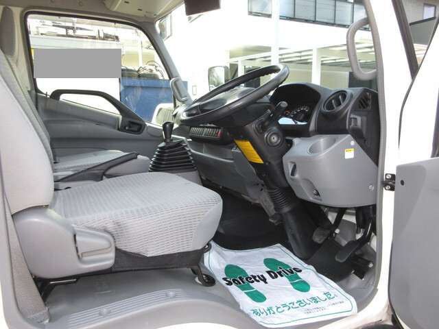 トヨタトヨエースアルミバン小型（2t・3t）[写真14]