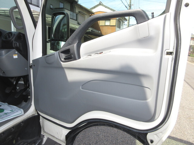 トヨタトヨエースアルミバン小型（2t・3t）[写真19]