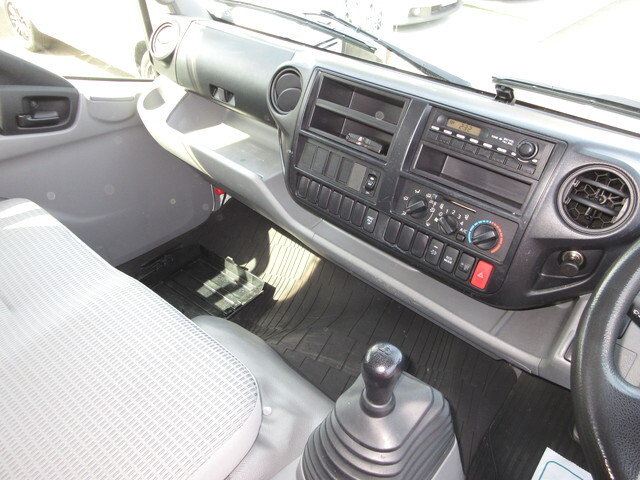 トヨタトヨエースアルミバン小型（2t・3t）[写真21]