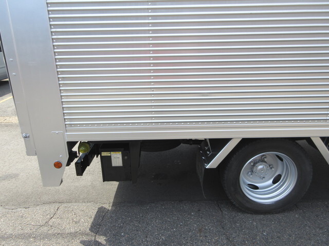 トヨタトヨエースアルミバン小型（2t・3t）[写真33]