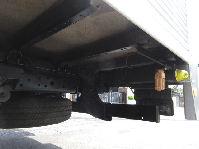 トヨタトヨエースアルミバン小型（2t・3t）[写真38]