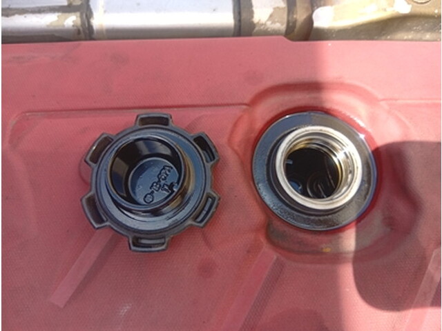 日野デュトロパッカー車（塵芥車）小型（2t・3t）[写真21]