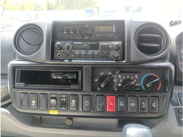 日野デュトロパッカー車（塵芥車）小型（2t・3t）[写真26]