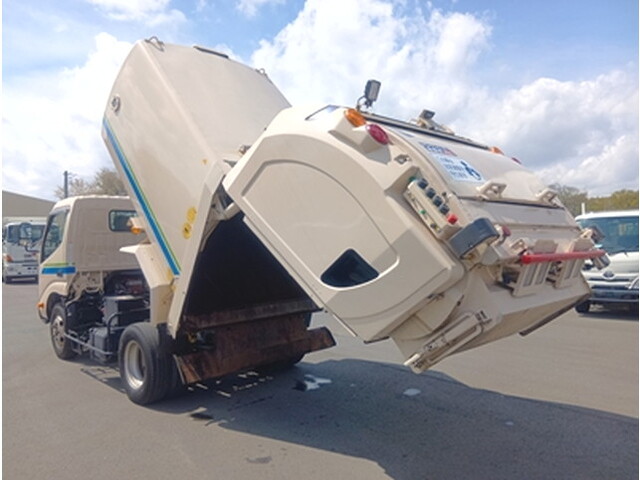 日野デュトロパッカー車（塵芥車）小型（2t・3t）[写真07]