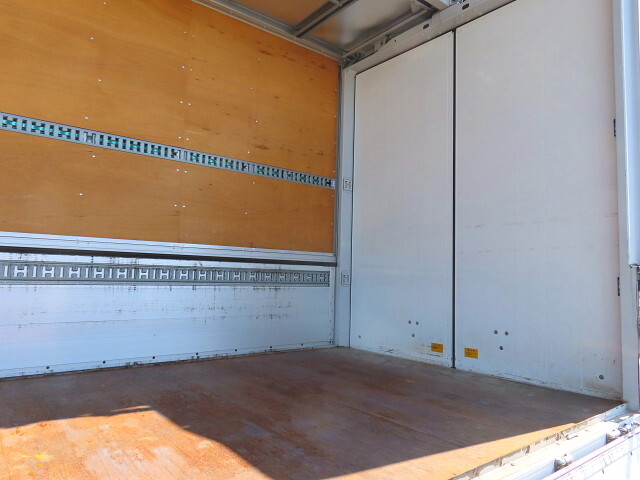 三菱ふそうファイターアルミウイング増トン（6t・8t）[写真27]