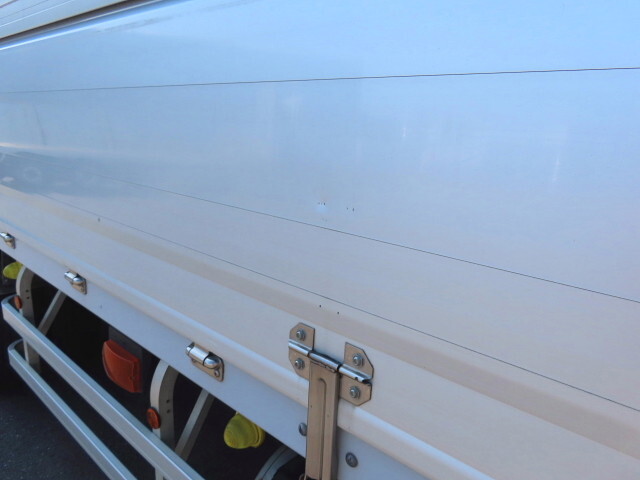 三菱ふそうファイターアルミウイング増トン（6t・8t）[写真30]