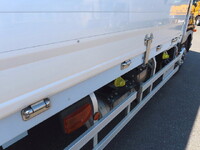 三菱ふそうファイターアルミウイング増トン（6t・8t）[写真32]