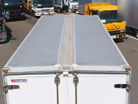 三菱ふそうファイターアルミウイング増トン（6t・8t）[写真08]