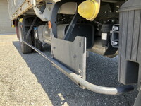 三菱ふそうキャンターアルミウイング小型（2t・3t）[写真22]