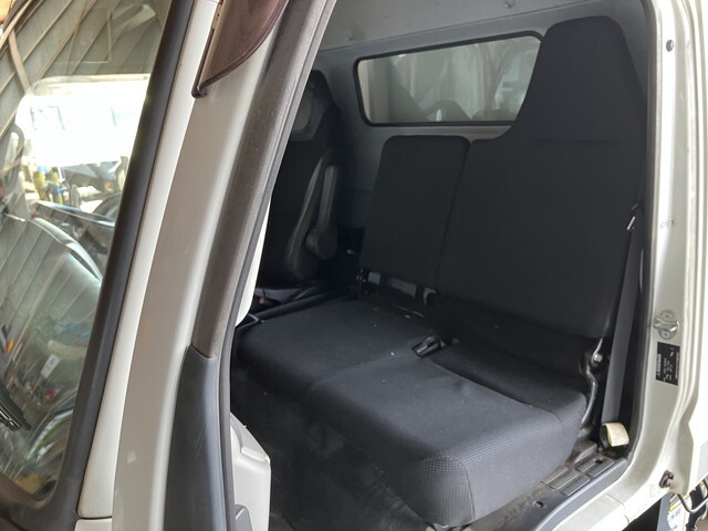 三菱ふそうキャンターアルミウイング小型（2t・3t）[写真29]