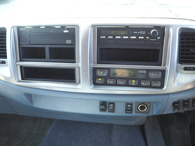 日野レンジャークレーン4段増トン（6t・8t）[写真38]