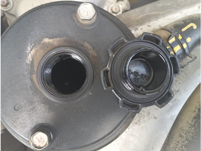 日野プロフィアダンプ大型（10t）[写真21]