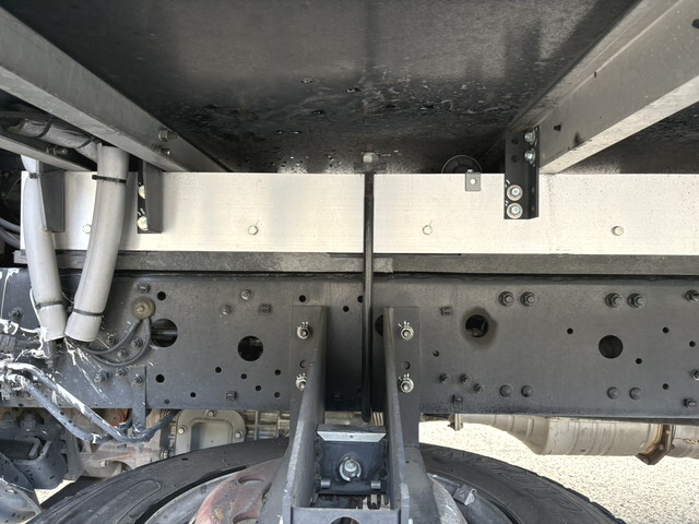 三菱ふそうファイター冷凍車（冷蔵車）中型（4t）[写真17]