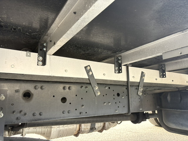 三菱ふそうファイター冷凍車（冷蔵車）中型（4t）[写真18]