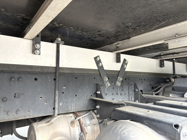 三菱ふそうファイター冷凍車（冷蔵車）中型（4t）[写真23]