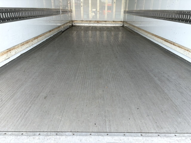 三菱ふそうファイター冷凍車（冷蔵車）中型（4t）[写真09]