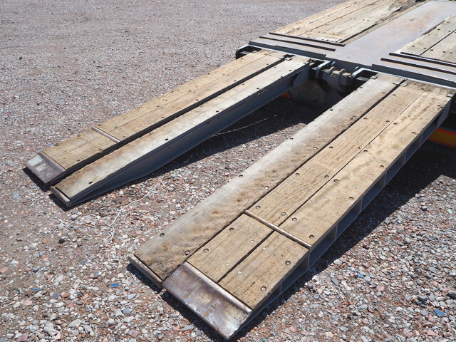 三菱ふそうスーパーグレートセルフローダー大型（10t）[写真13]