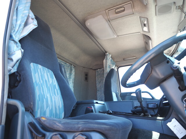 三菱ふそうスーパーグレートセルフローダー大型（10t）[写真35]