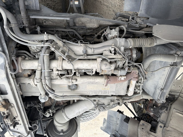 いすゞギガトレーラーヘッド（トラクターヘッド）大型（10t）[写真14]