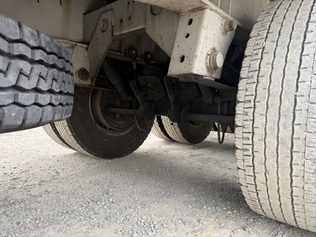 いすゞギガトレーラーヘッド（トラクターヘッド）大型（10t）[写真24]