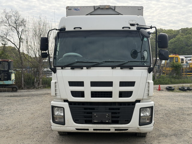 いすゞギガトレーラーヘッド（トラクターヘッド）大型（10t）[写真05]