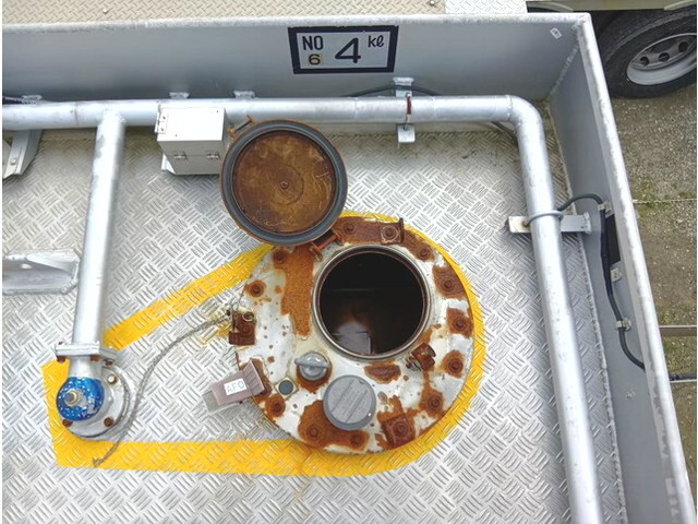 日野プロフィアタンク車（タンクローリー）大型（10t）[写真12]