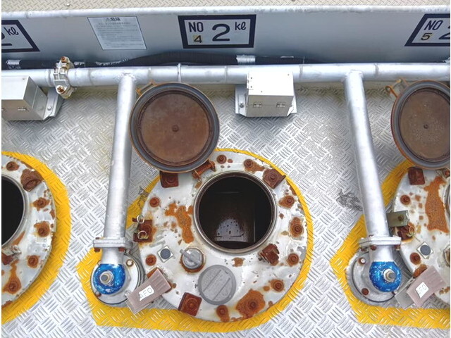 日野プロフィアタンク車（タンクローリー）大型（10t）[写真14]