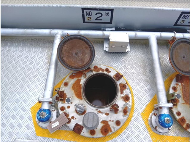 日野プロフィアタンク車（タンクローリー）大型（10t）[写真16]