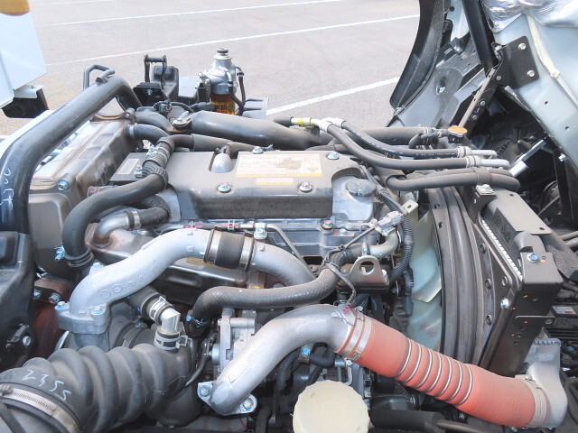 いすゞフォワードミキサー車（コンクリートミキサー）増トン（6t・8t）[写真14]