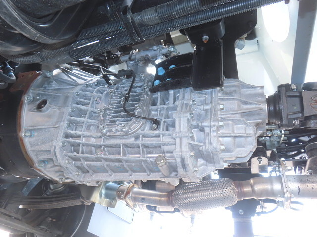 いすゞフォワードミキサー車（コンクリートミキサー）増トン（6t・8t）[写真07]