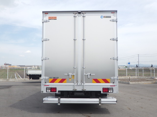 日野レンジャーアルミウイング中型（4t）[写真08]