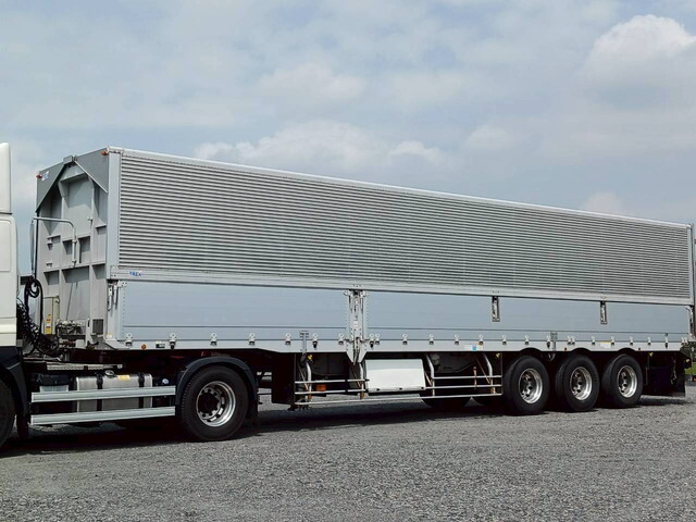 日野プロフィアトレーラーヘッド（トラクターヘッド）大型（10t）[写真16]