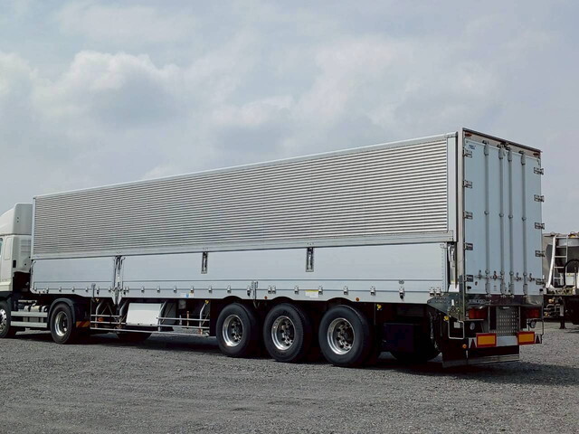 日野プロフィアトレーラーヘッド（トラクターヘッド）大型（10t）[写真02]