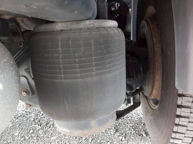 日野プロフィアトレーラーヘッド（トラクターヘッド）大型（10t）[写真21]