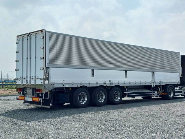 日野プロフィアトレーラーヘッド（トラクターヘッド）大型（10t）[写真03]