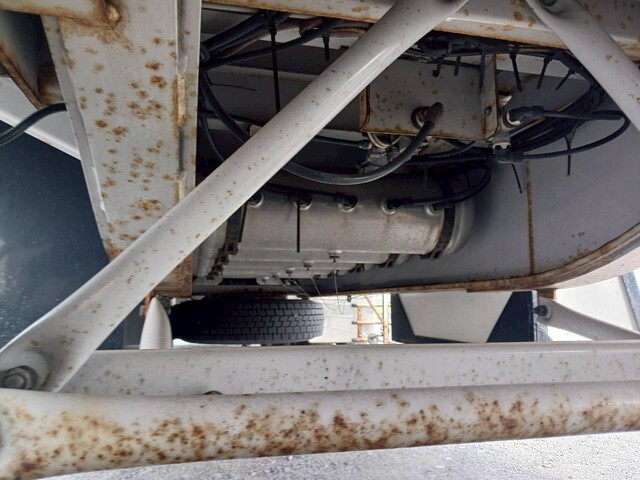 日野プロフィアトレーラーヘッド（トラクターヘッド）大型（10t）[写真38]