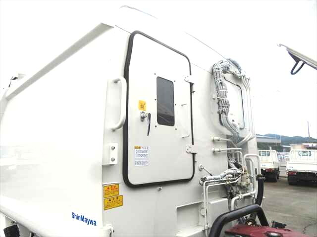 日野デュトロパッカー車（塵芥車）小型（2t・3t）[写真16]