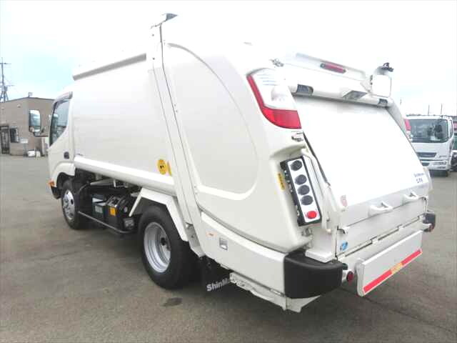 日野デュトロパッカー車（塵芥車）小型（2t・3t）[写真02]