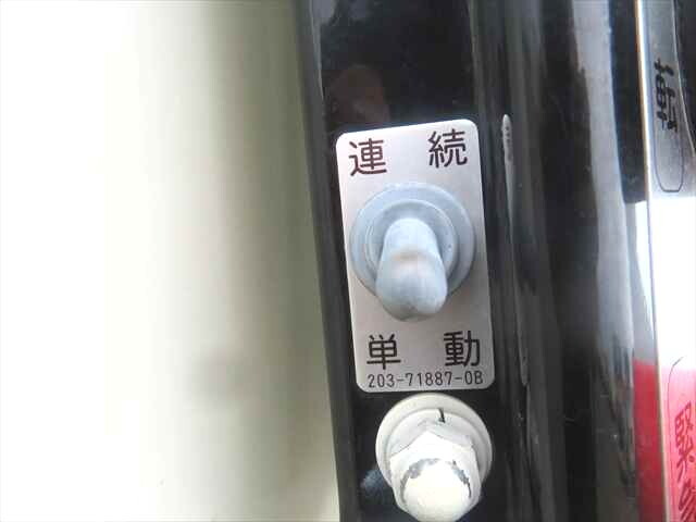 日野デュトロパッカー車（塵芥車）小型（2t・3t）[写真24]