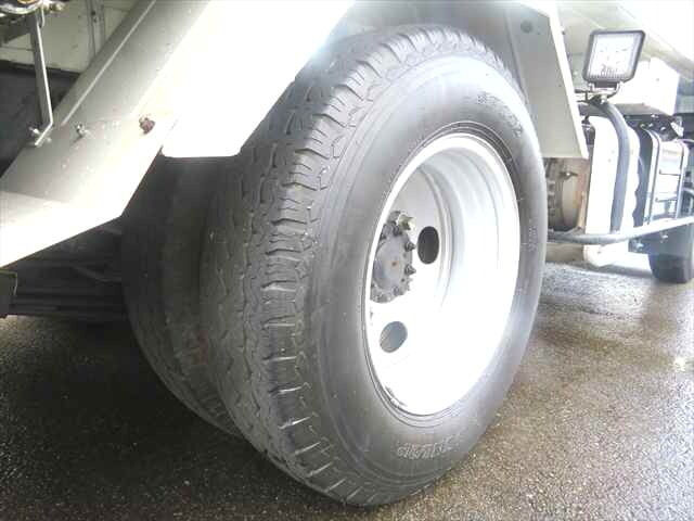 日野デュトロパッカー車（塵芥車）小型（2t・3t）[写真36]